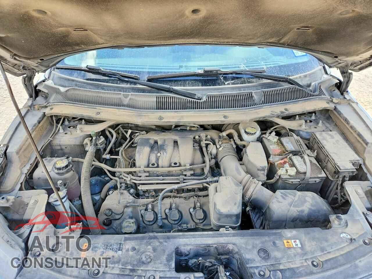 FORD EXPLORER 2018 - 1FM5K7D80JGB99600