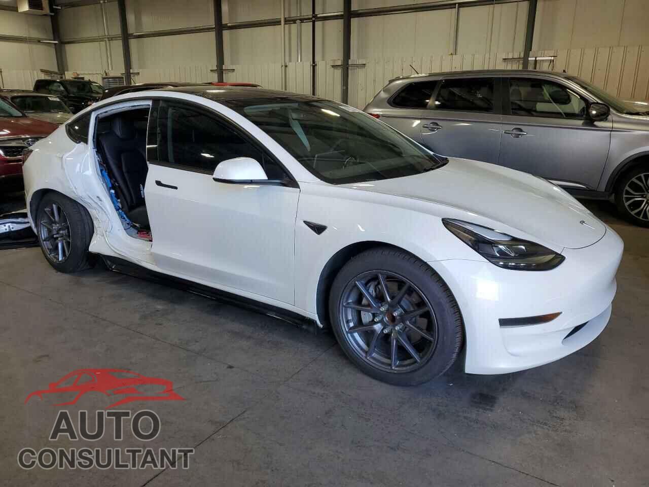 TESLA MODEL 3 2021 - 5YJ3E1EAXMF991558
