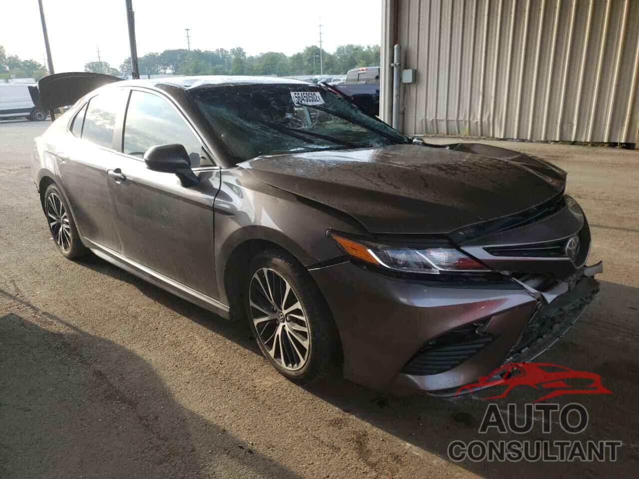 TOYOTA CAMRY 2018 - 4T1B11HK4JU668701