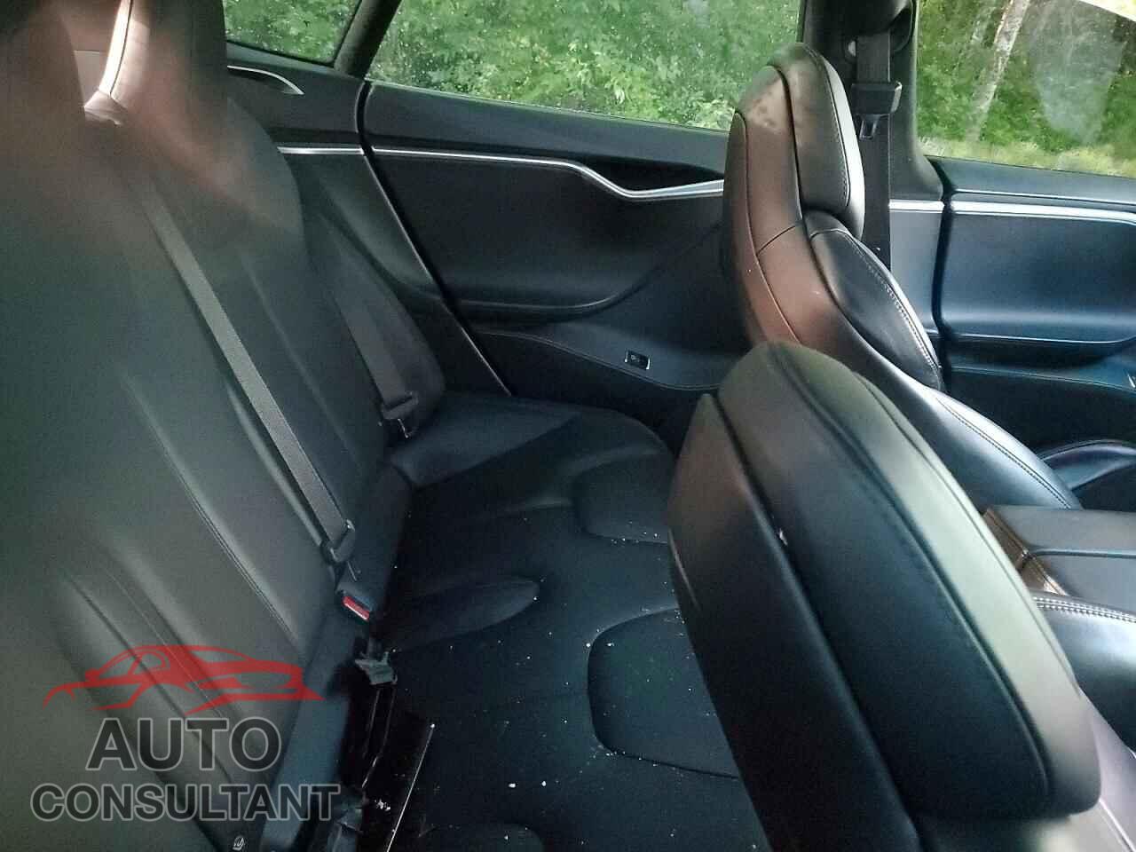 TESLA MODEL S 2017 - 5YJSA1E4XHF187137