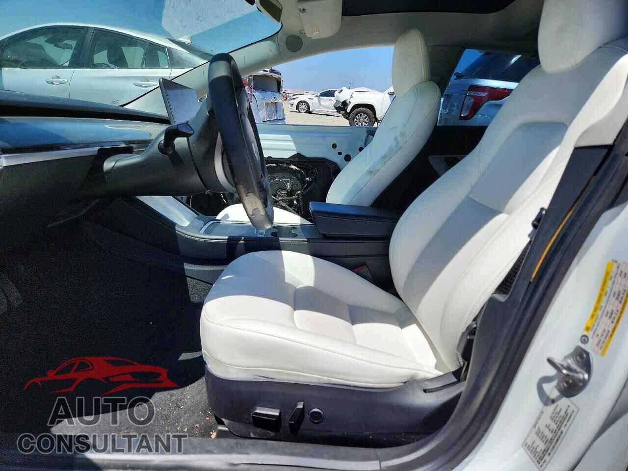 TESLA MODEL 3 2021 - 5YJ3E1EA9MF921548