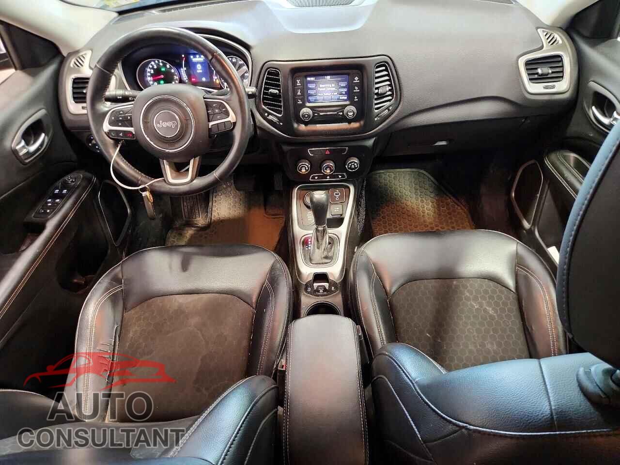 JEEP COMPASS 2018 - 3C4NJDBB6JT185300