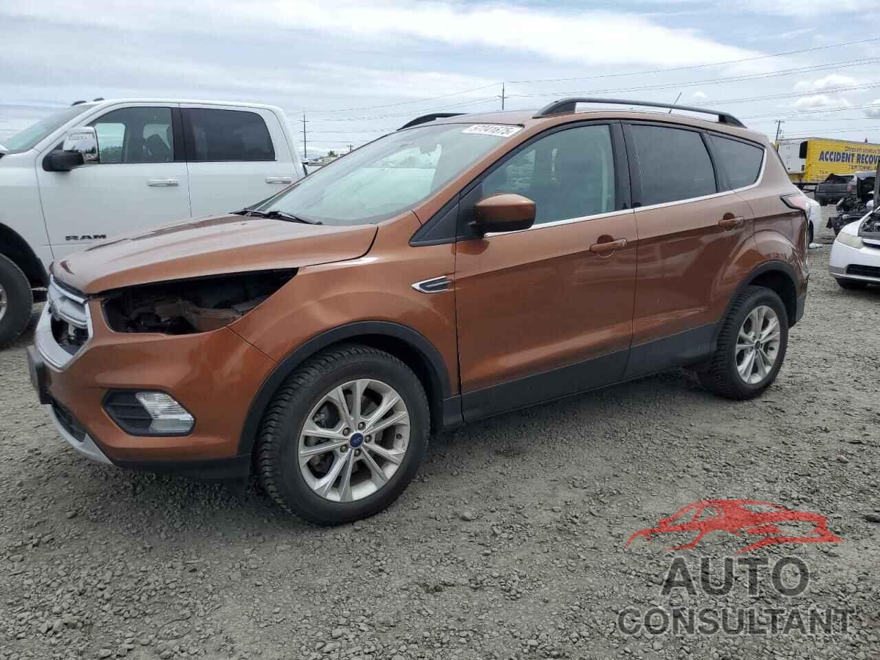 FORD ESCAPE 2017 - 1FMCU9G95HUC51591