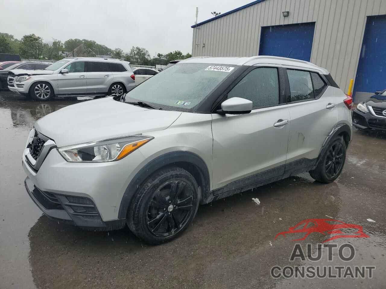 NISSAN KICKS 2019 - 3N1CP5CU9KL548883