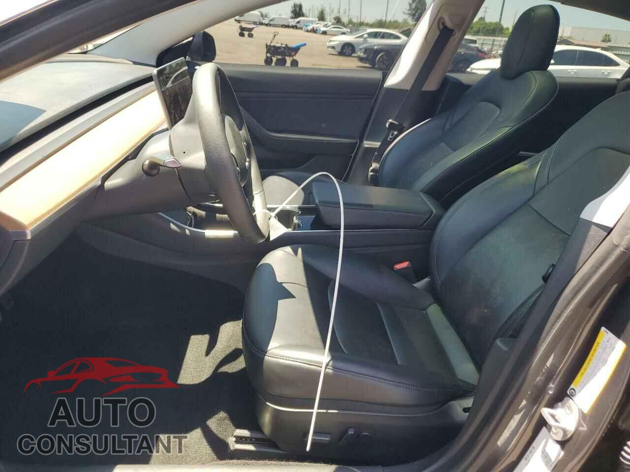 TESLA MODEL 3 2019 - 5YJ3E1EB8KF453544
