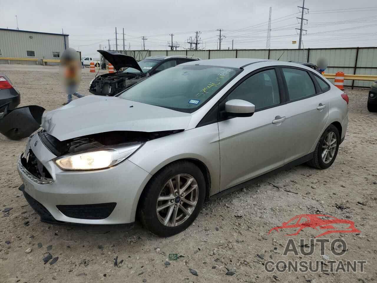 FORD FOCUS 2018 - 1FADP3F25JL290748