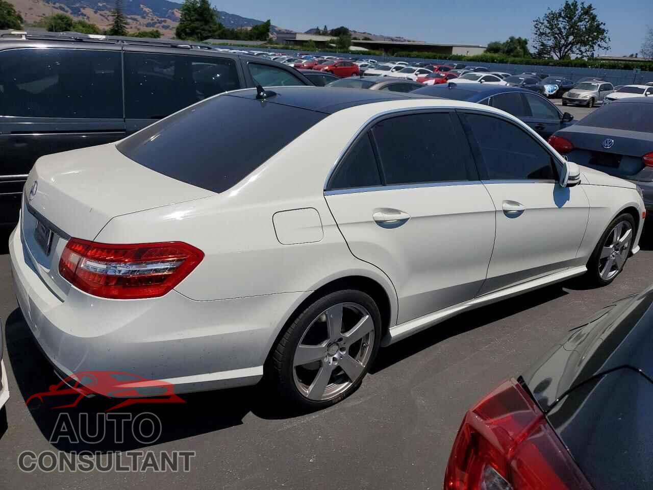 MERCEDES-BENZ E-CLASS 2012 - WDDHF5KB1CA567707
