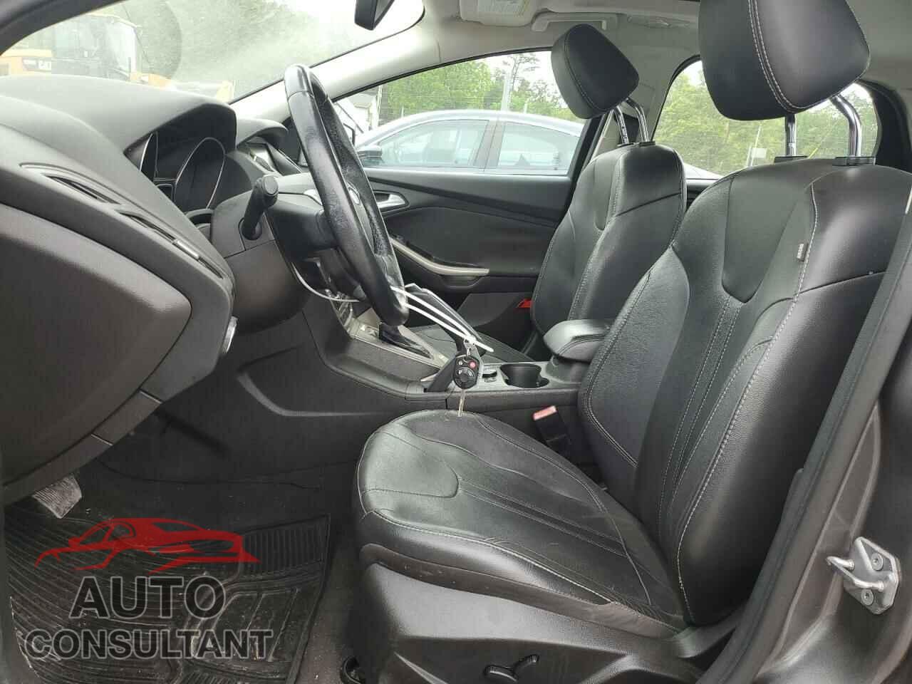 FORD FOCUS 2012 - 1FAHP3H26CL369637
