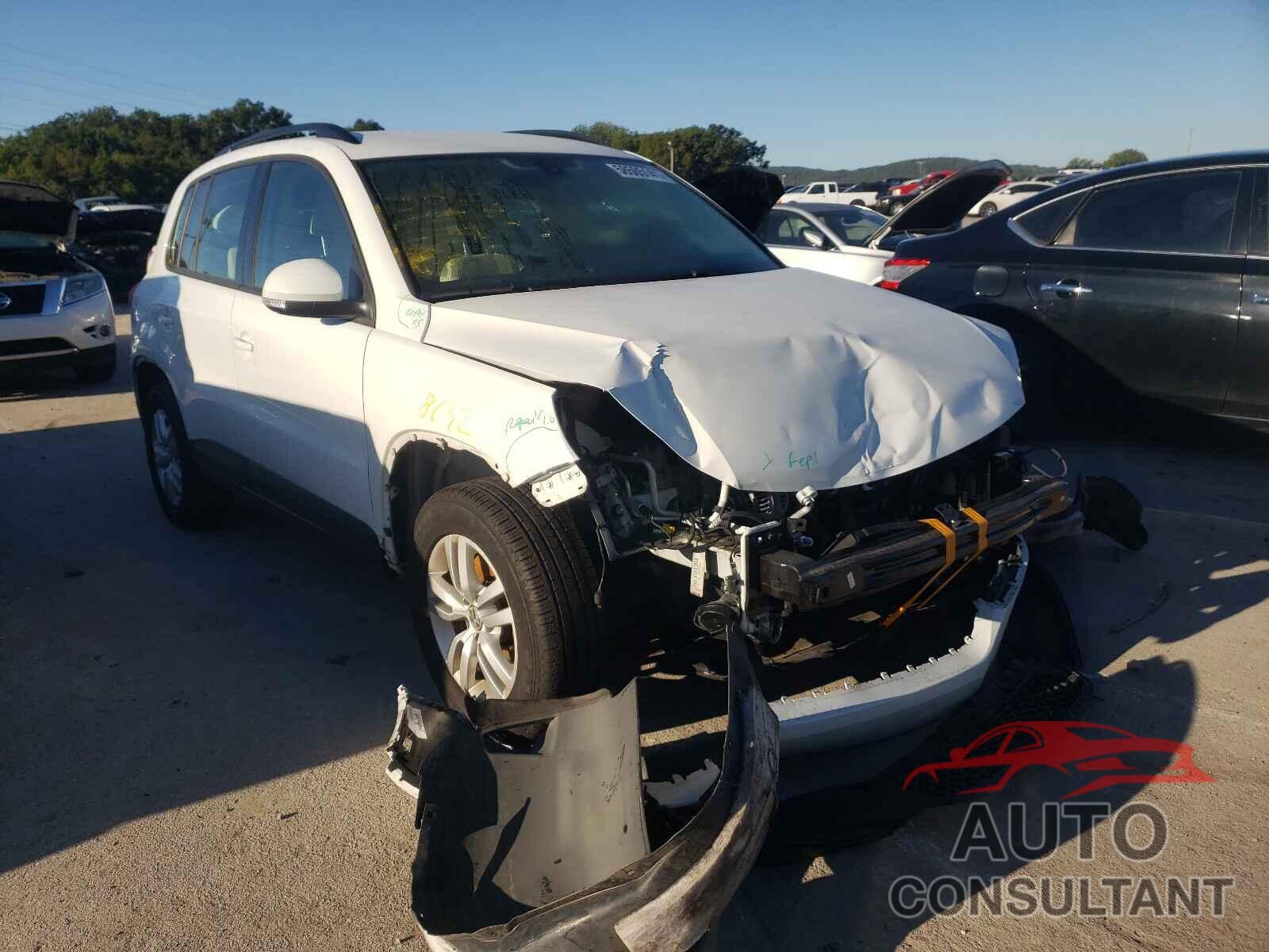 VOLKSWAGEN TIGUAN 2017 - WVGAV7AX9HK001847