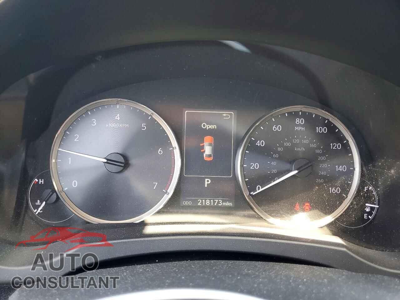 LEXUS IS 2017 - JTHBA1D20H5046433