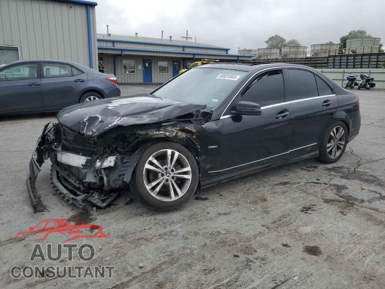 MERCEDES-BENZ C-CLASS 2012 - WDDGF4HB6CR223756