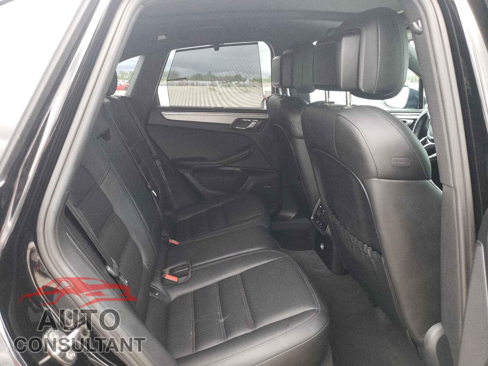 PORSCHE MACAN 2017 - WP1AG2A55HLB50068