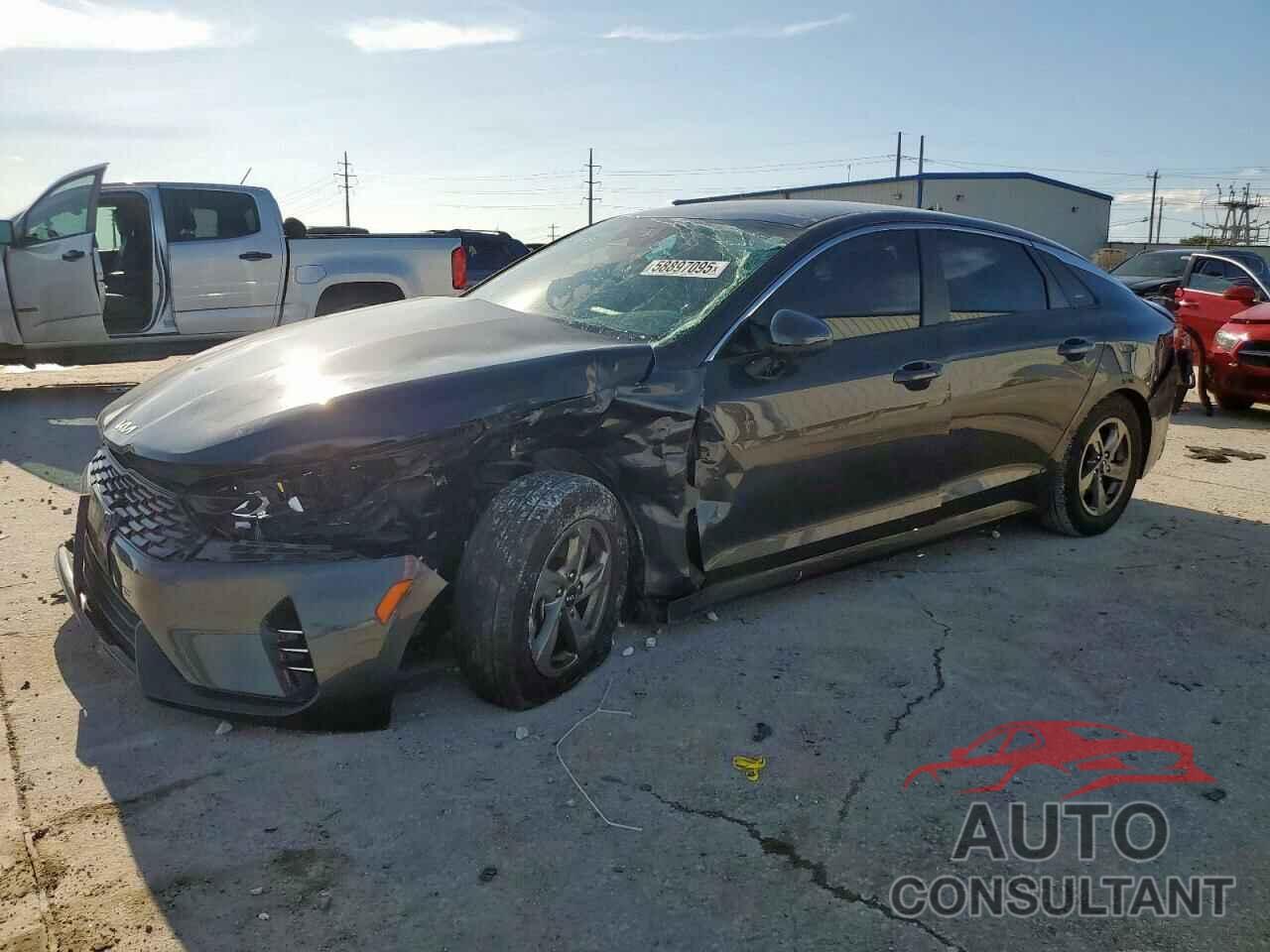 KIA K5 2022 - 5XXG14J2XNG156099