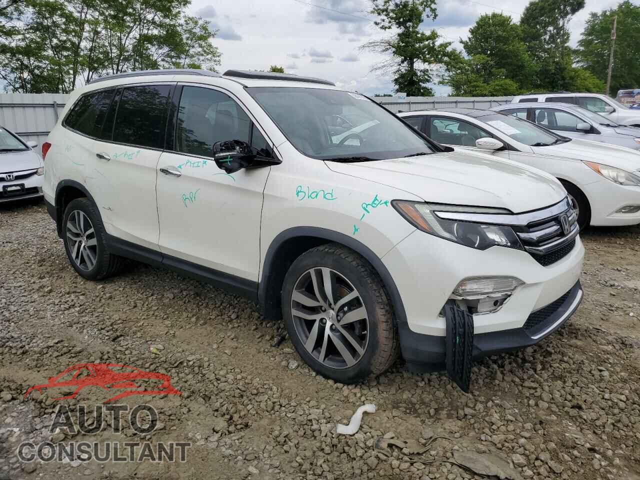 HONDA PILOT 2016 - 5FNYF6H96GB109985