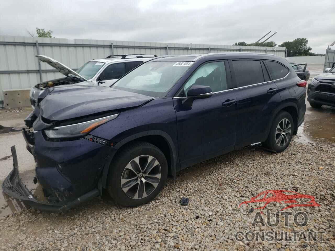 TOYOTA HIGHLANDER 2022 - 5TDHZRBH5NS215054