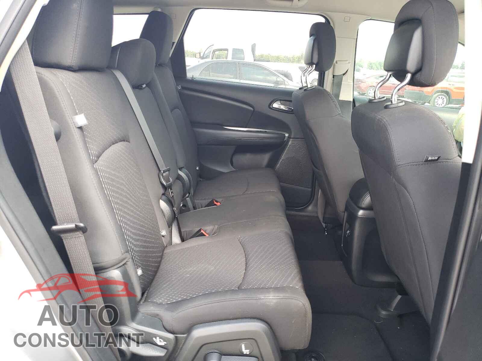 DODGE JOURNEY 2018 - 3C4PDCBG9JT512147