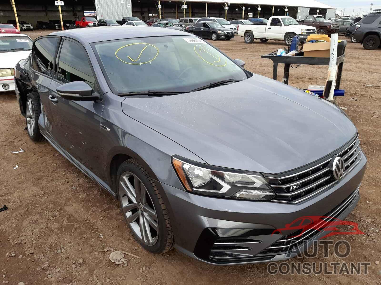 VOLKSWAGEN PASSAT 2018 - 1VWAA7A32JC002462