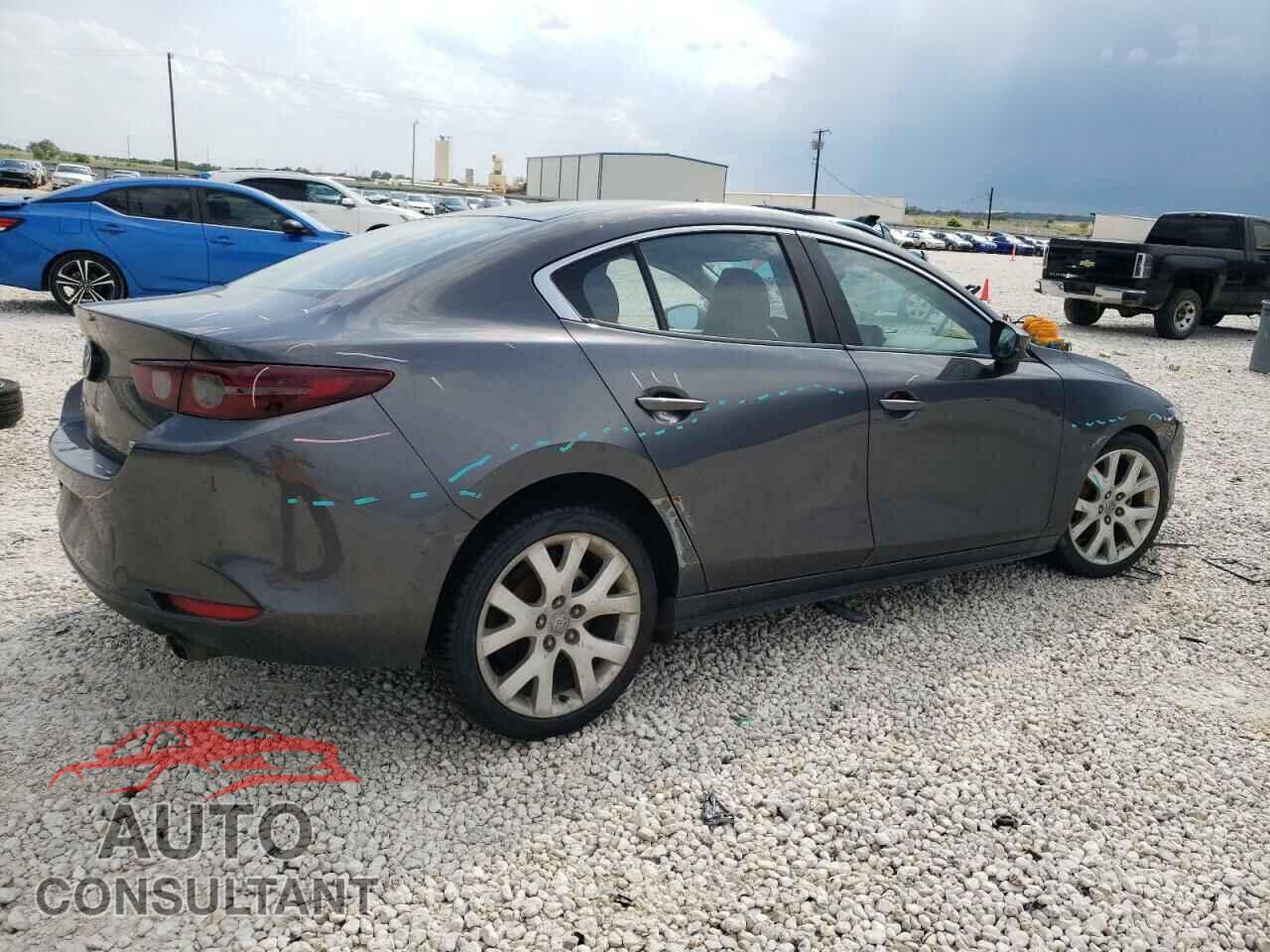 MAZDA 3 2019 - JM1BPACL2K1110674