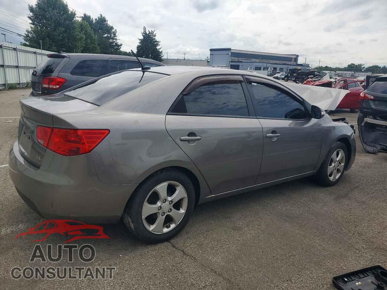 KIA FORTE 2010 - KNAFU4A26A5110056