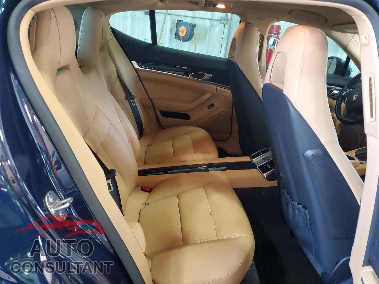 PORSCHE PANAMERA 2015 - WP0AA2A73FL001448