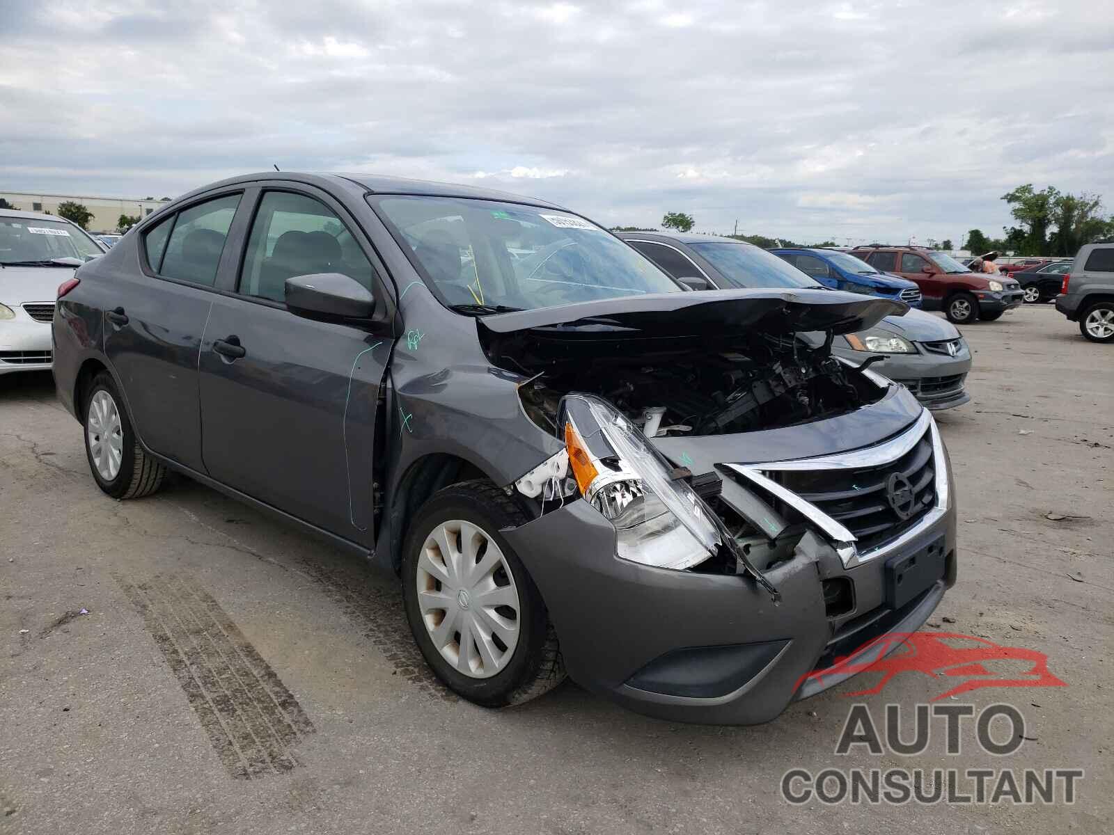 NISSAN VERSA 2018 - 3N1CN7AP9JL887494