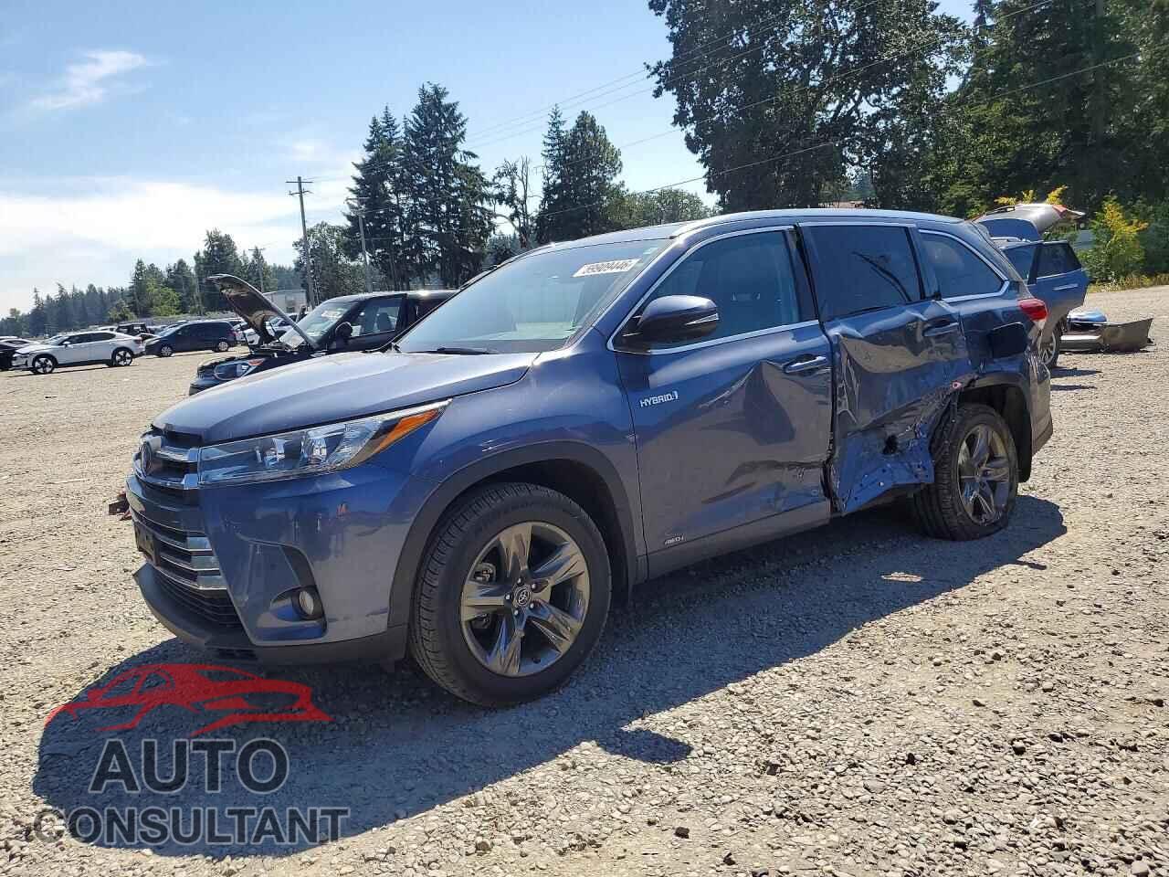 TOYOTA HIGHLANDER 2018 - 5TDDGRFH0JS050944