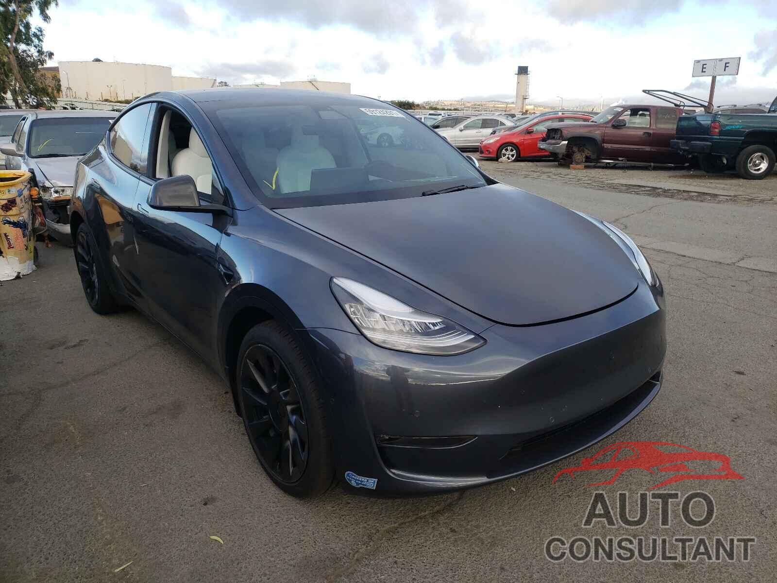 TESLA MODEL Y 2020 - 5YJYGDEE4LF046205