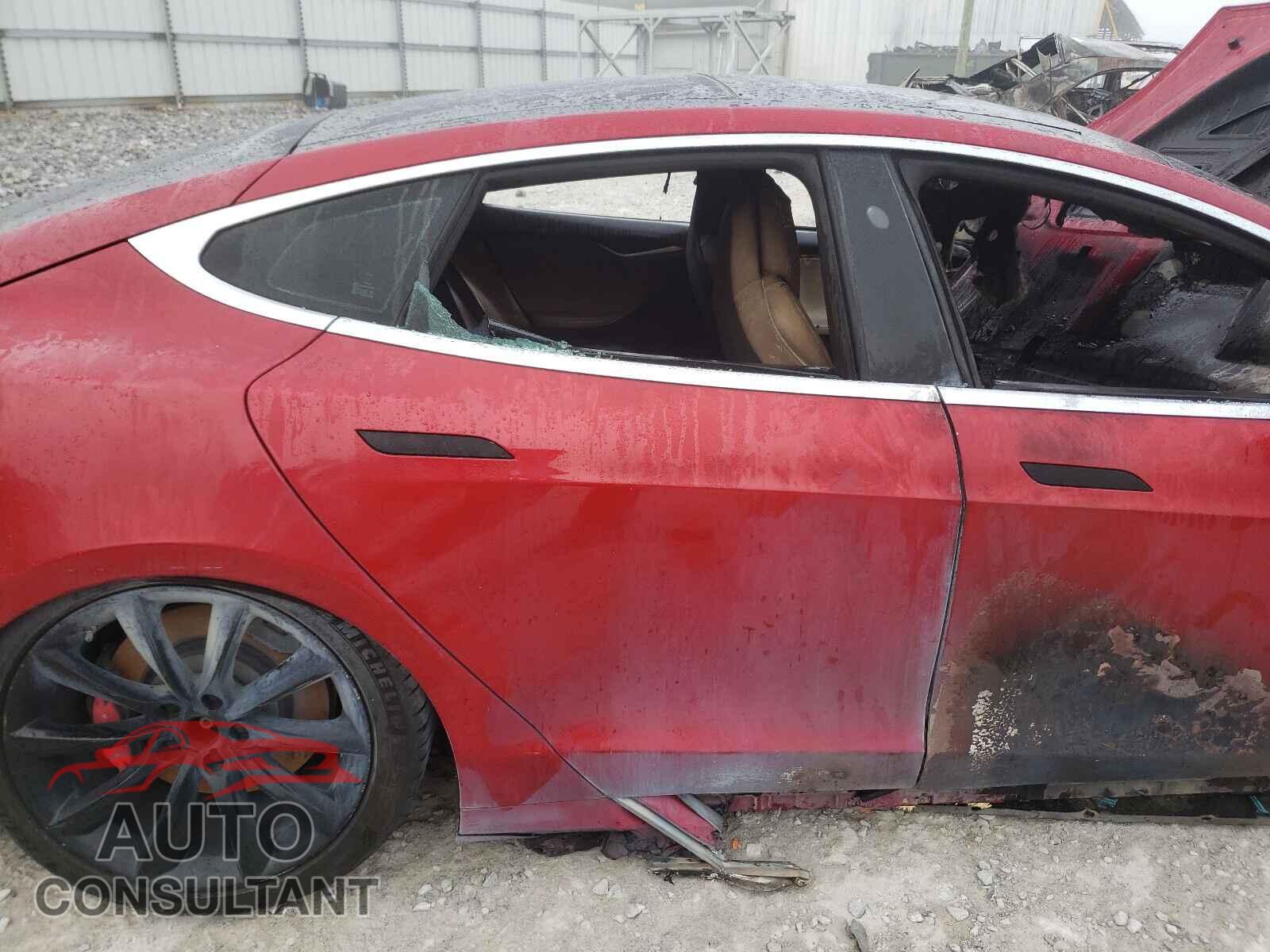 TESLA MODEL S 2017 - 5YJSA1E48HF200743