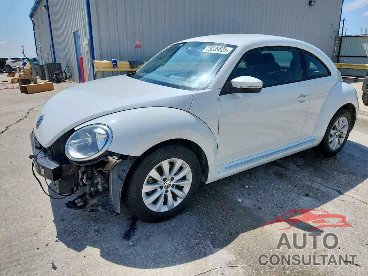 VOLKSWAGEN BEETLE 2019 - 3VWFD7AT0KM714028