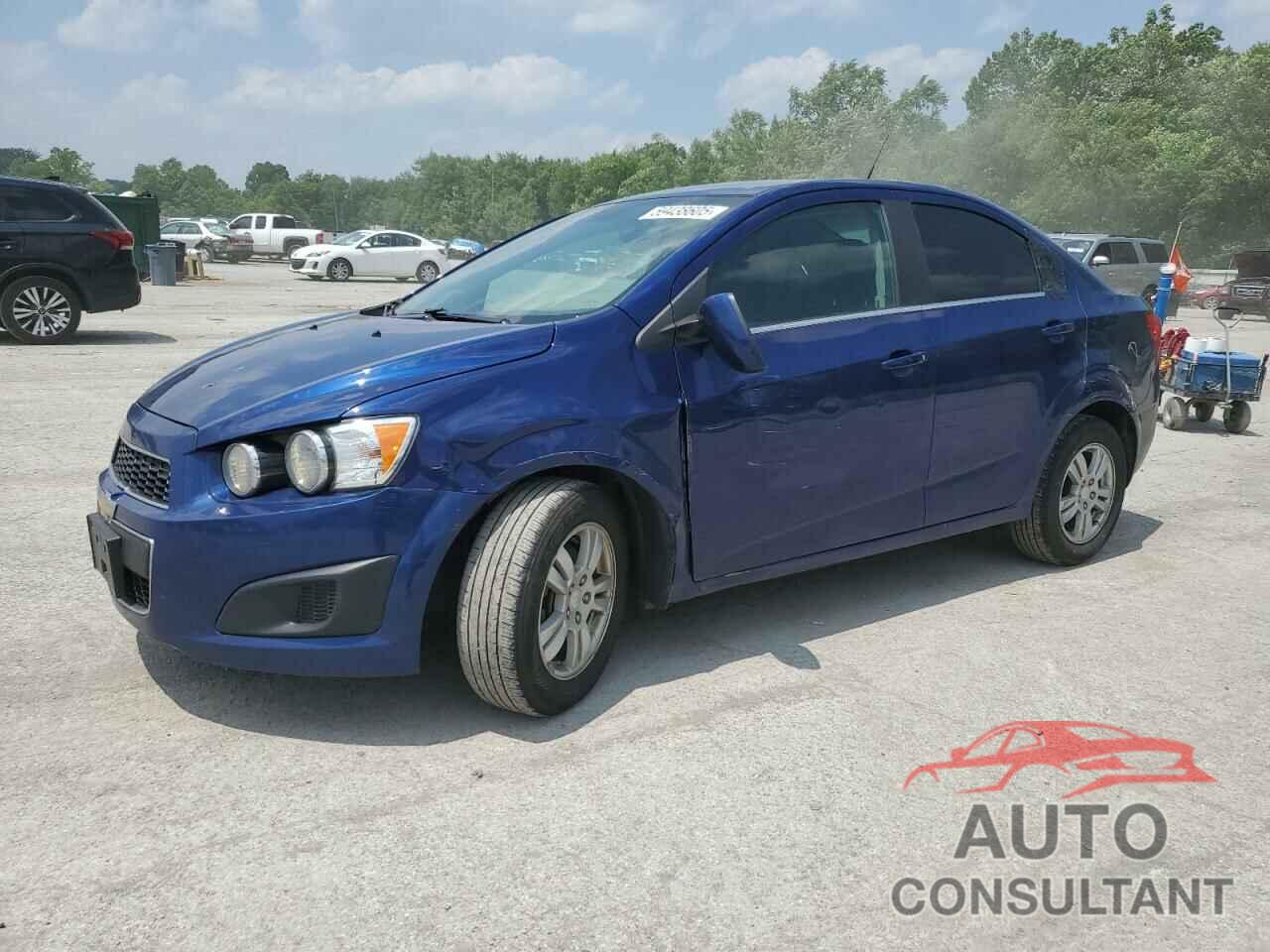 CHEVROLET SONIC 2013 - 1G1JC5SH5D4184080