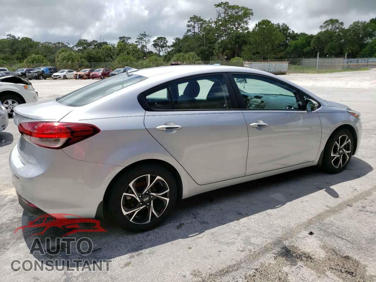 KIA FORTE 2017 - 3KPFL4A76HE131120