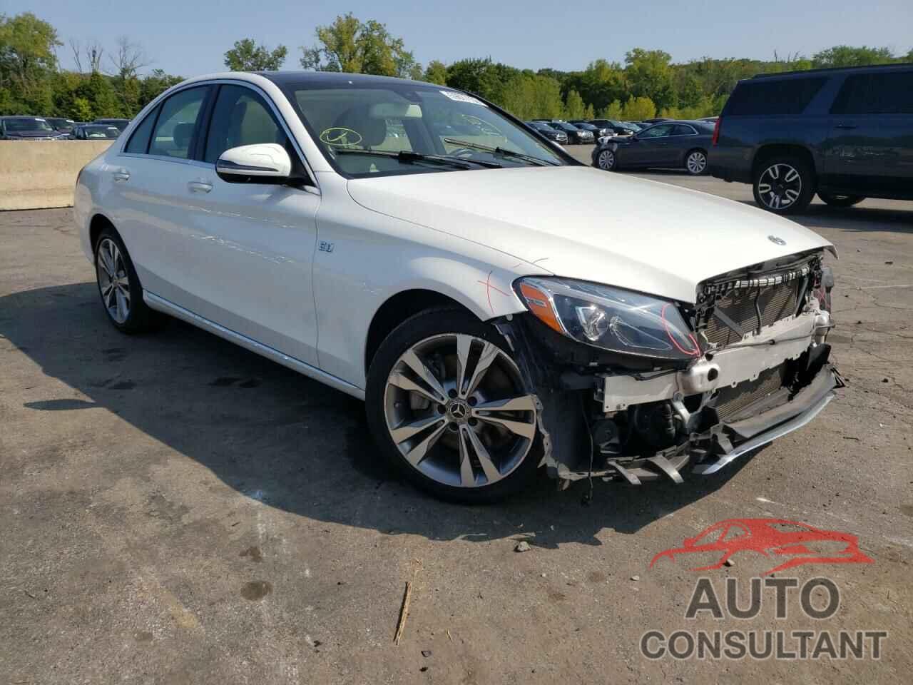 MERCEDES-BENZ C-CLASS 2018 - 55SWF4KB4JU241415