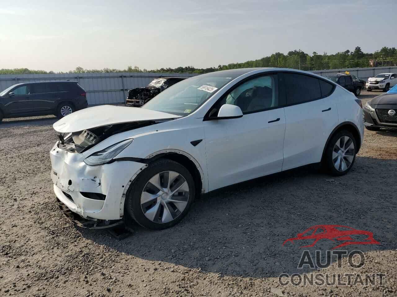 TESLA MODEL Y 2021 - 5YJYGAEE8MF279357