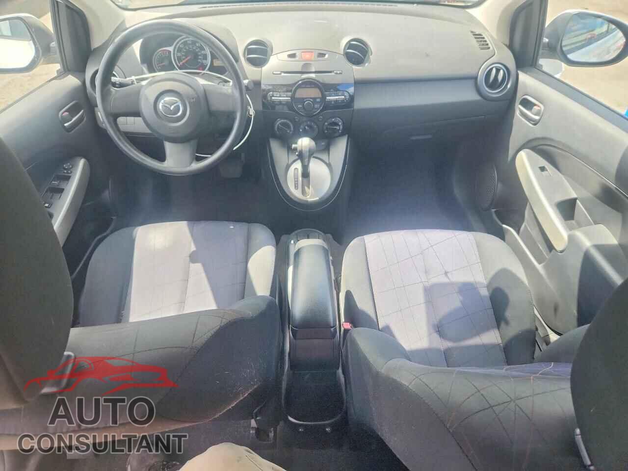 MAZDA 2 2013 - JM1DE1KZ3D0168550