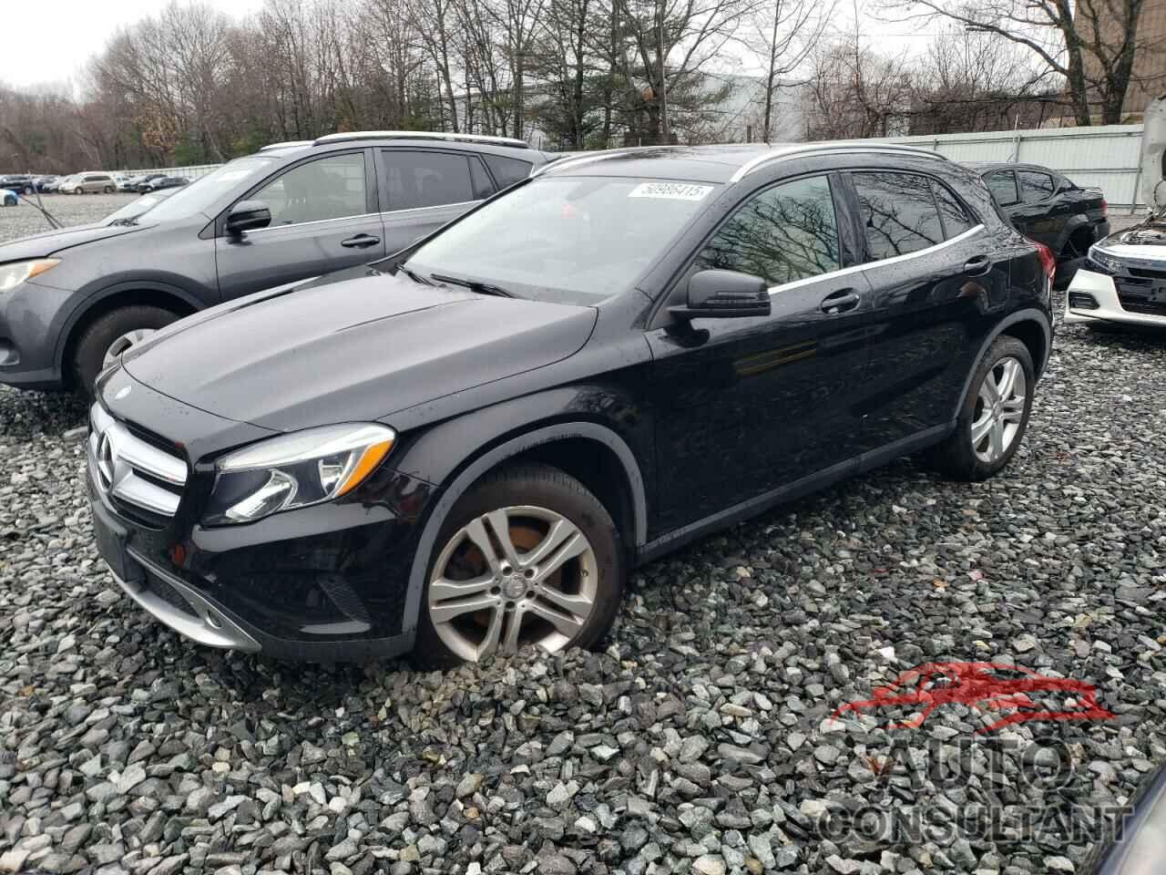 MERCEDES-BENZ GLA-CLASS 2015 - WDCTG4GBXFJ140500