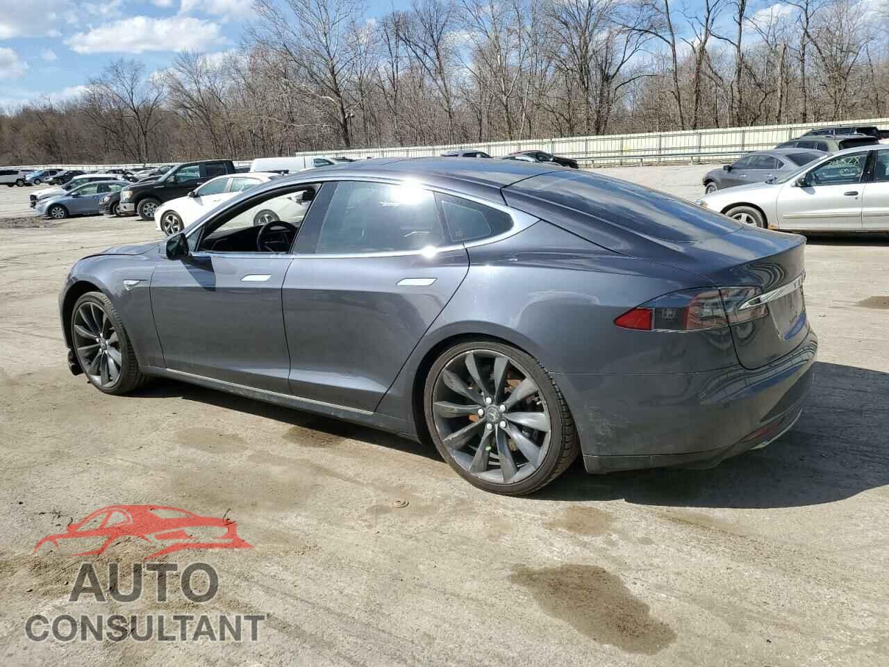 TESLA MODEL S 2016 - 5YJSA1E14GF122451