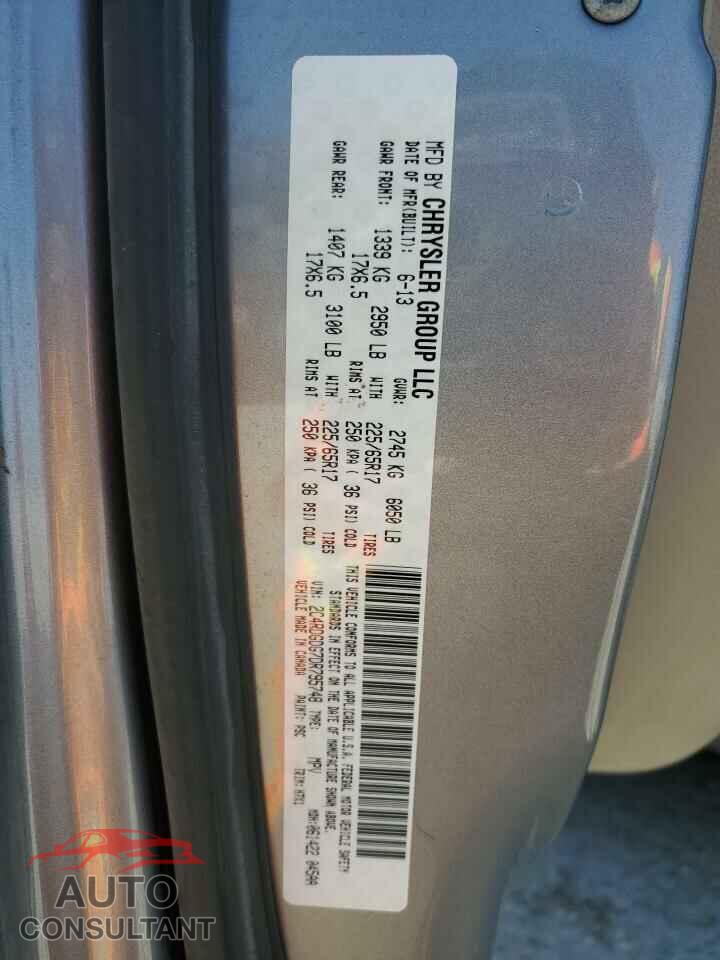 DODGE CARAVAN 2013 - 2C4RDGDG7DR795748