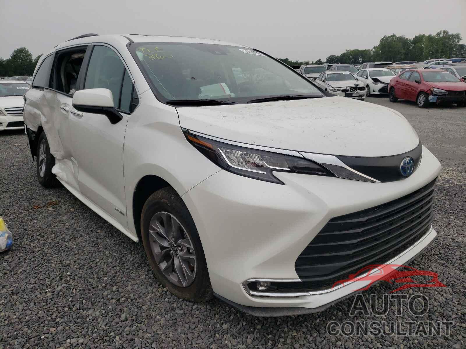 TOYOTA SIENNA 2021 - 5TDJSKFC8MS023721