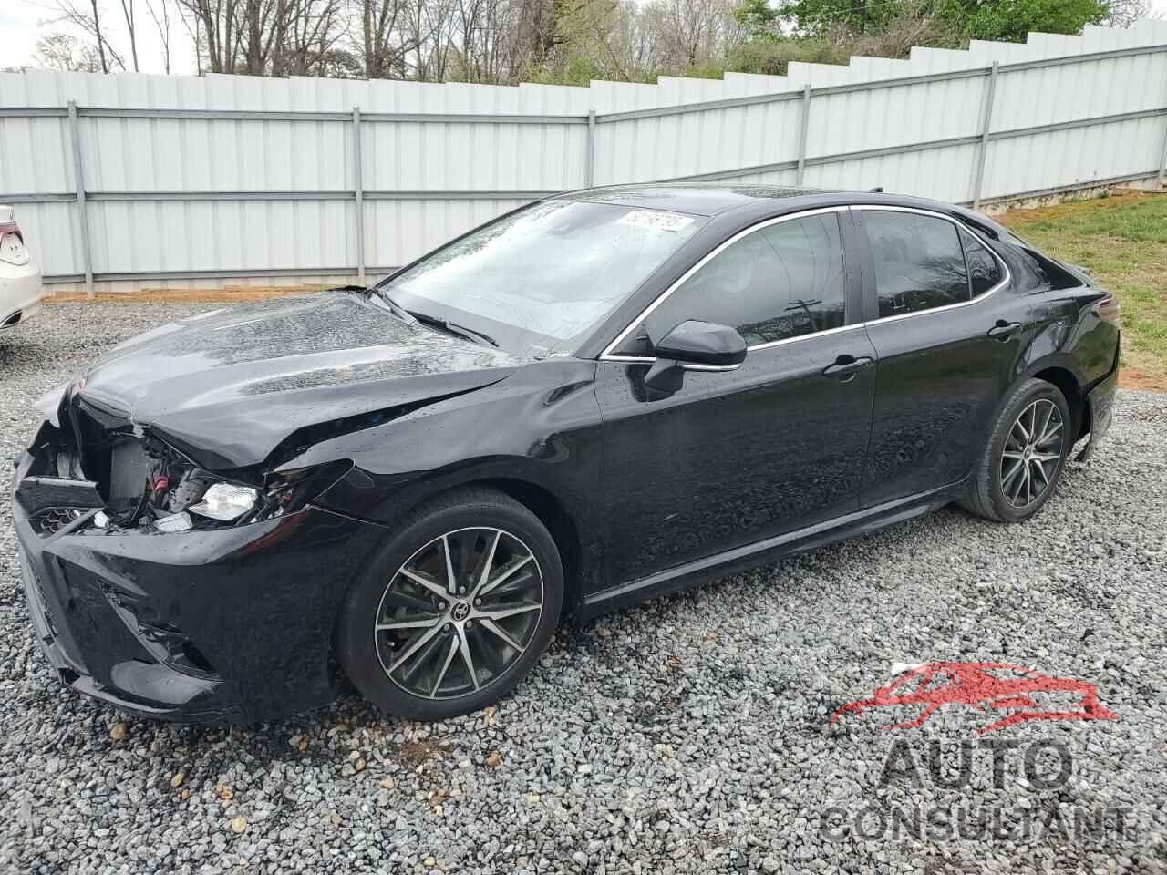 TOYOTA CAMRY 2022 - 4T1G11AK3NU693921