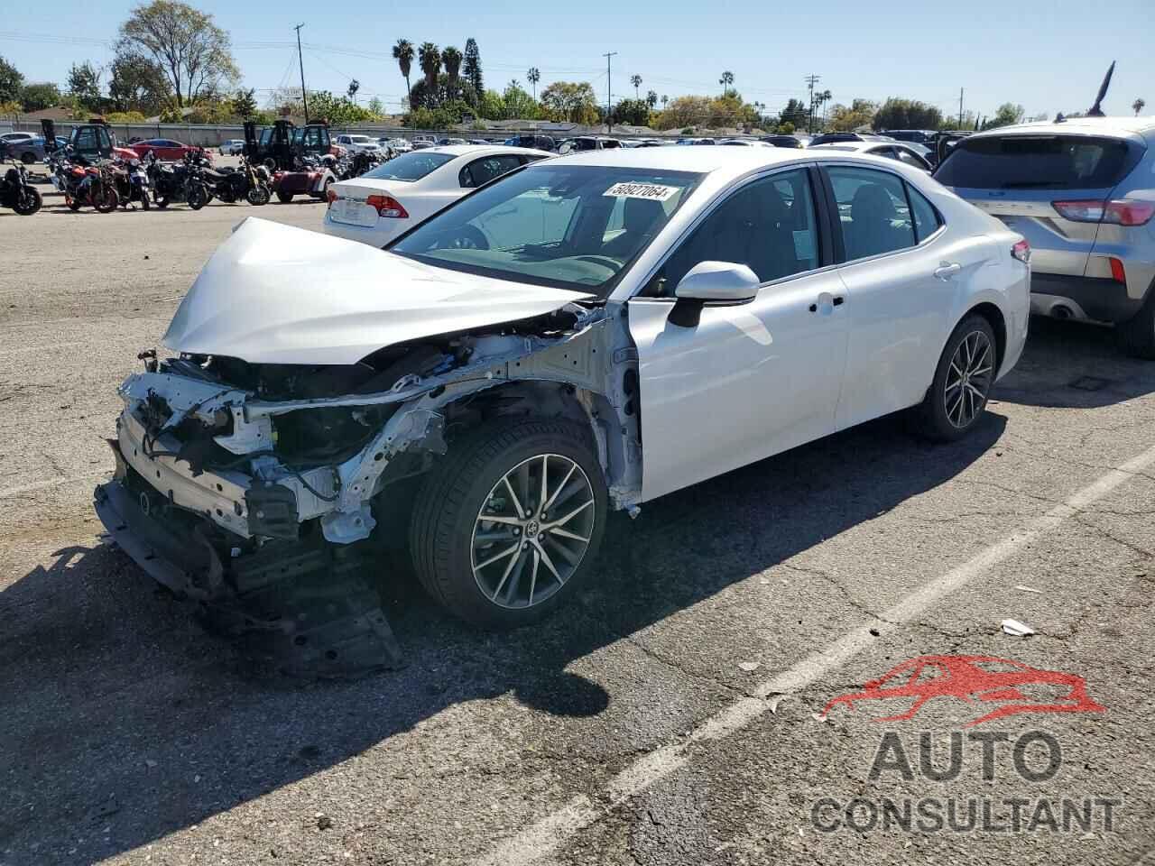 TOYOTA CAMRY 2021 - 4T1F31AK7MU550359