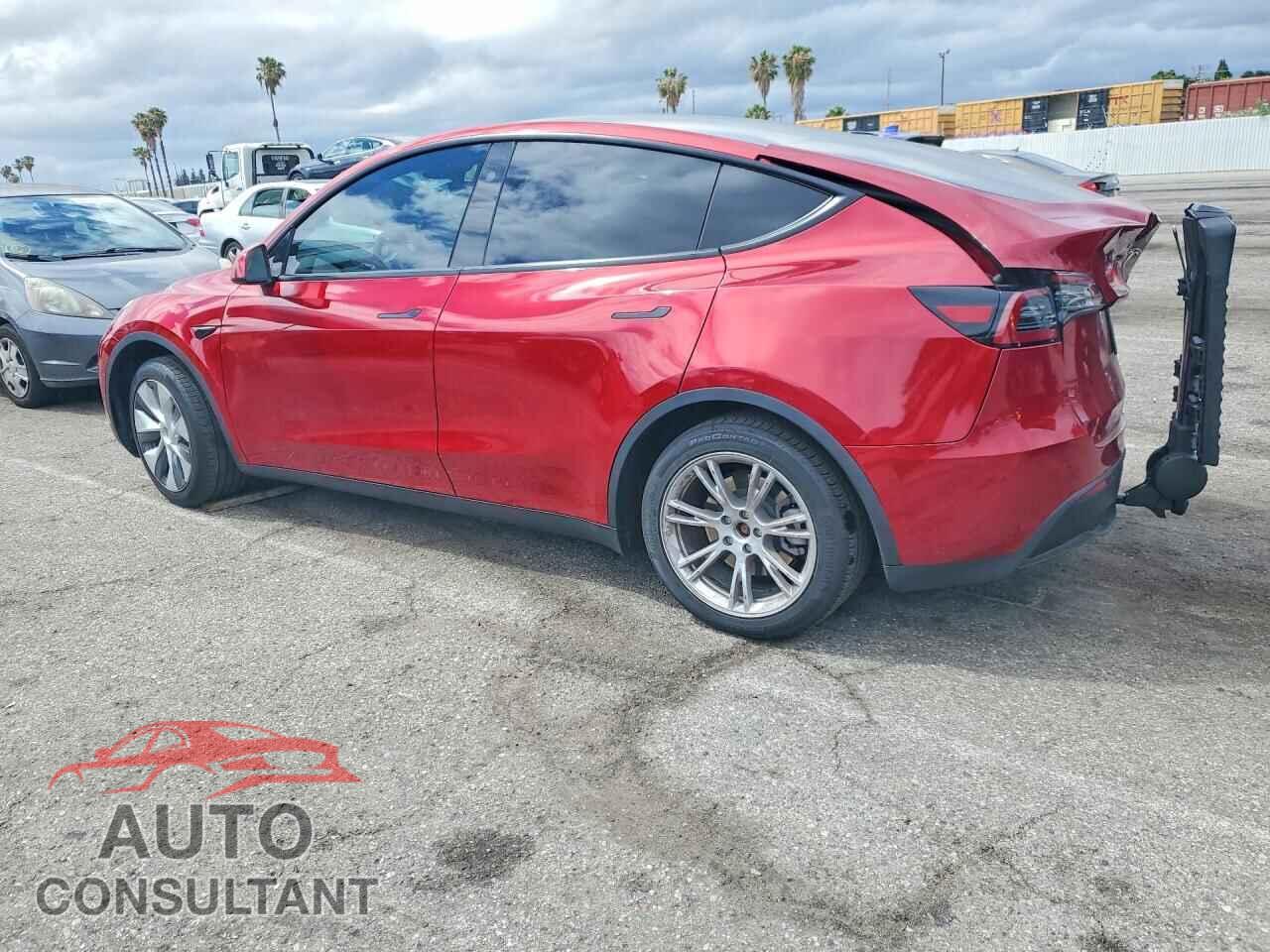 TESLA MODEL Y 2024 - 7SAYGDED3RF006121