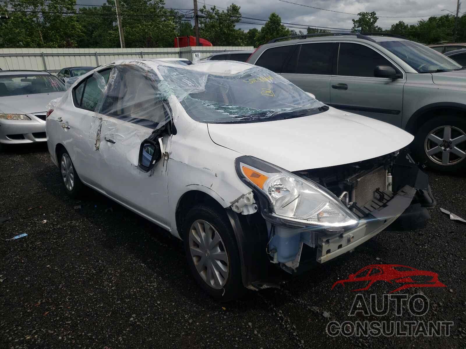 NISSAN VERSA 2019 - 3N1CN7AP2KL853091