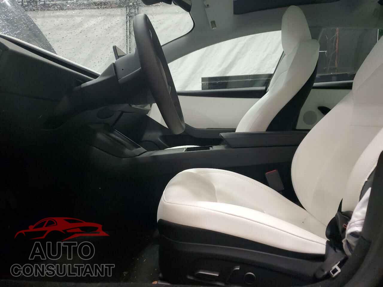 TESLA MODEL 3 2024 - 5YJ3E1EA9RF826639