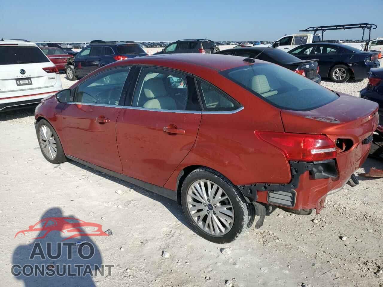 FORD FOCUS 2018 - 1FADP3J22JL314706