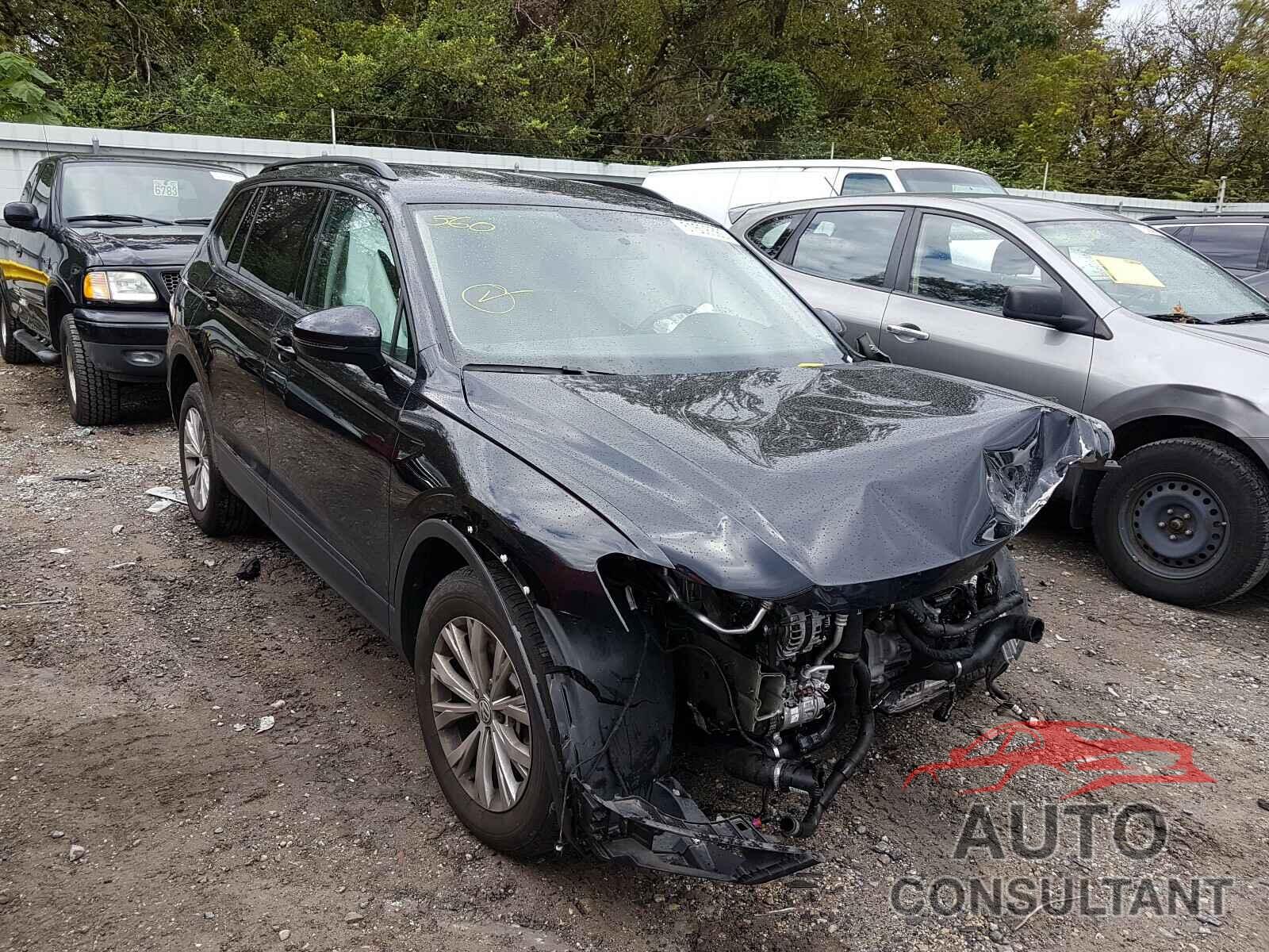 VOLKSWAGEN TIGUAN 2018 - 3VV0B7AX2JM107971