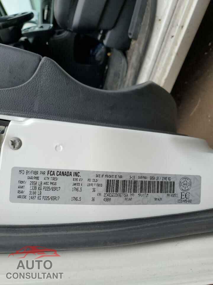 DODGE CARAVAN 2019 - 2C4RDGEG5KR677564