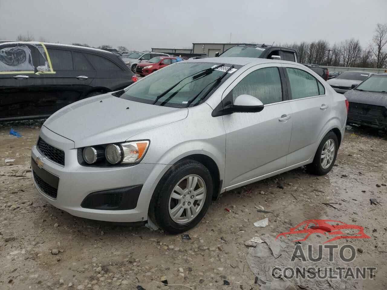 CHEVROLET SONIC 2014 - 1G1JC5SH3E4238512