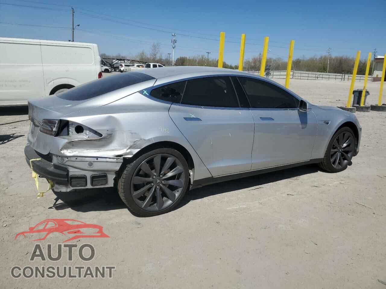 TESLA MODEL S 2013 - 5YJSA1CN5DFP05936