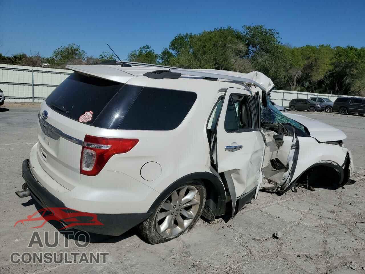 FORD EXPLORER 2011 - 1FMHK7D84BGA38407