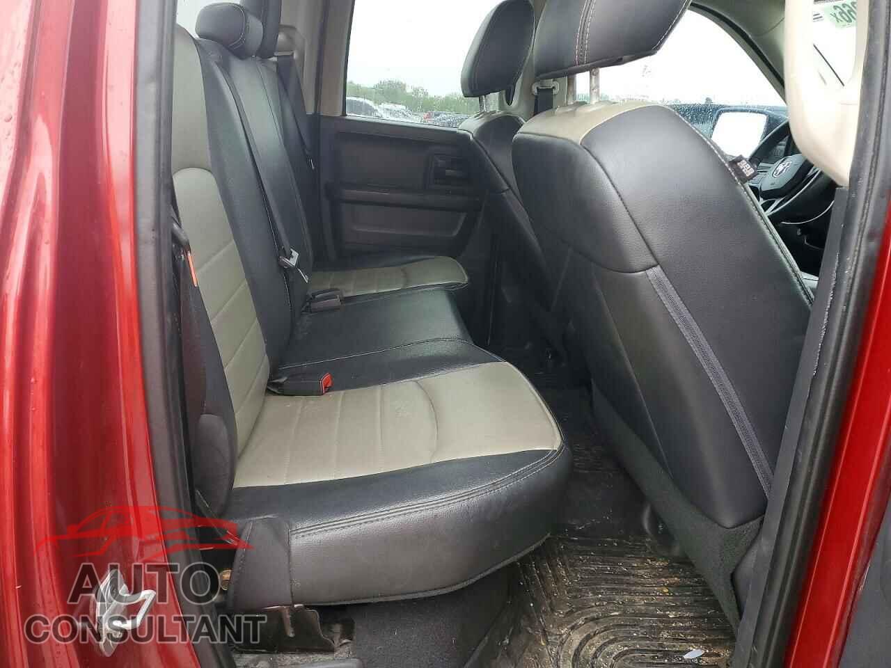 DODGE RAM 1500 2012 - 1C6RD7FT2CS227552